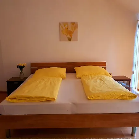 Appartement U Slunecnice Husinetz
